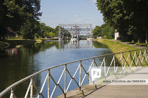 Canal du Centre  Boat Lift number 2  Unesco World Heritage Site  Houdeng Goegnies  Hainaut Province  Belgium