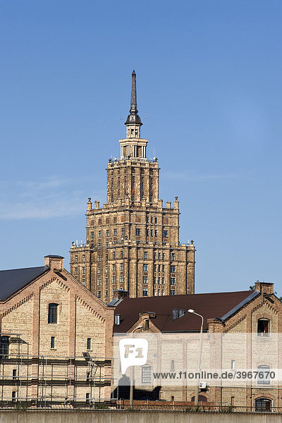 Wissenschaftliche Universität  im Zuckerbäckerstil  Riga  Lettland  Baltikum