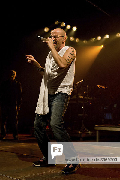 Der deutsche Sänger und Musiker Thomas D live in der Swisslife Arena Luzern Schweiz