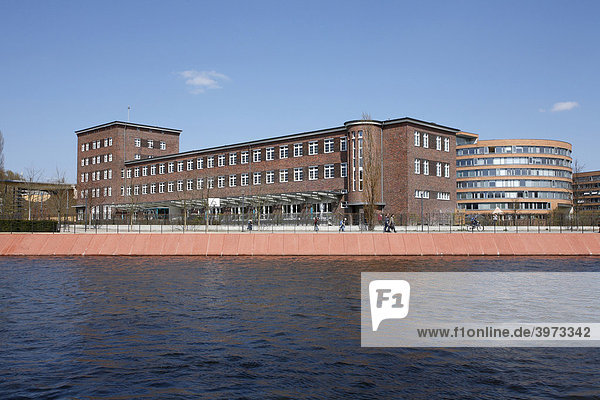 Anne Frank elementary school  former administrative building of the goods station on Spree River  Berlin  Germany  Europe