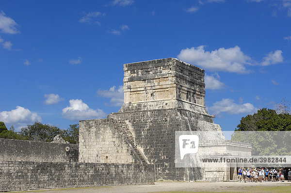 Ballspielplatz  Maya-Ruinen von Chichen Itza  Riviera Maya  Halbinsel Yucatan  Mexiko