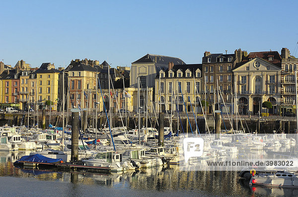 Hafen  CÙte d'Albatre  Dieppe  Haute-Normandie  Normandie  Frankreich  Europa