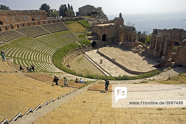 Griechisches Theater  Teatro Greco  3. Jahrhundert v.Chr.  Amphitheater  Taormina  Sizilien  Italien