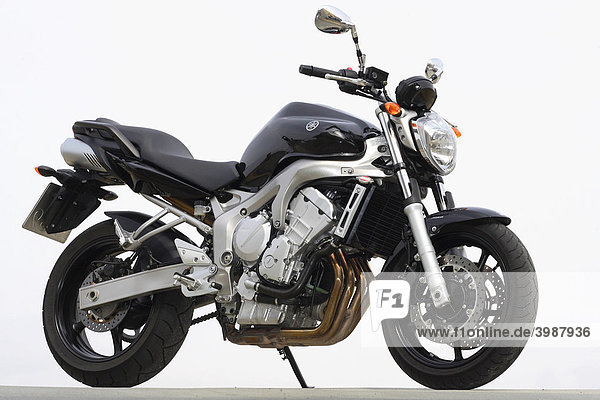 Yamaha FZ6 motorcycle