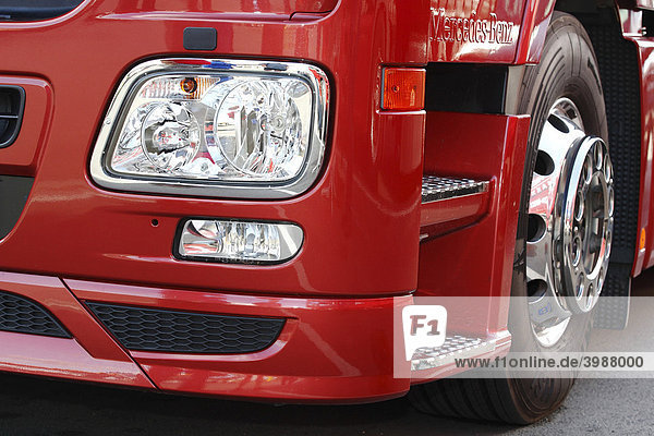 Truck Mercedes Actros  headlights