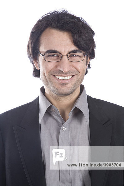 Porträt eines jungen Mannes mit Brille