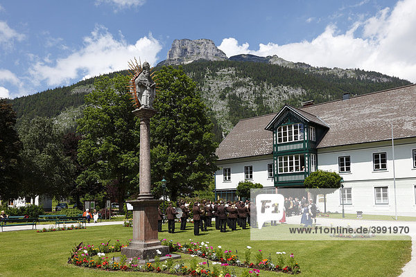 Spa park in Altaussee  Loser mountain  Ausseer Land  Salzkammergut area  Styria  Austria  Europe
