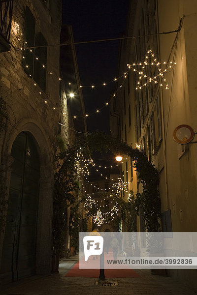 Via Olginati bei Nacht  Como am Comer See  Lombardei  Italien  Europa