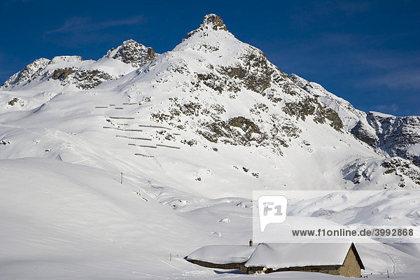 Alpen im Winter  Graubünden  Schweiz