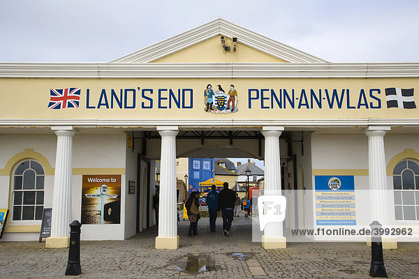 Das Touristenzentrum von Land's End  Penn an Wlas  Cornwall  England  Vereinigtes Königreich  Europa