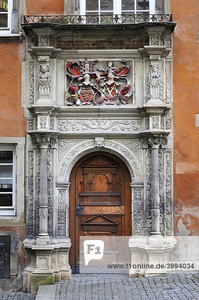 Das Portal vom historischen Widmannshaus von 1561 in Schwäbisch Hall  Landkreis Schwäbisch Hall  Baden-Württemberg  Deutschland  Europa