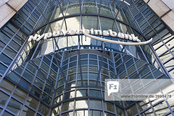 Eingang zur Hypo Vereinsbank  Mainzerland Straße  Frankfurt am Main  Hessen  Deutschland  Europa