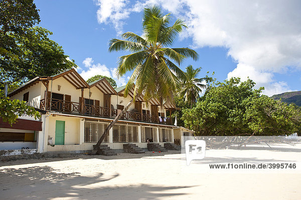 Coral Beach restaurant on Beau Vallon Bay  Mahe Island  Seychelles  Indian Ocean  Africa