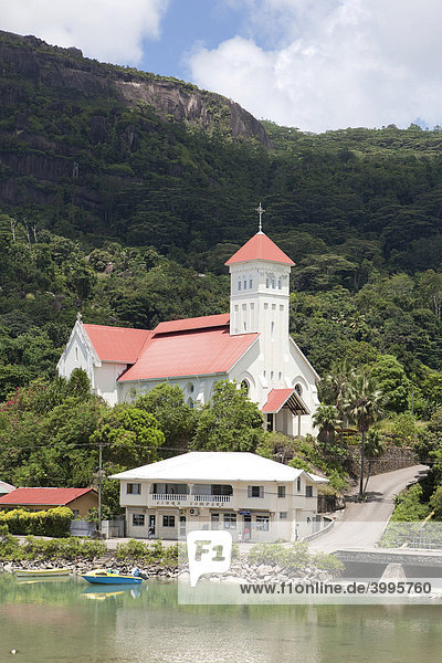 Small church near the town of Petit Paris  Mahe Island  Seychelles  Indian Ocean  Africa