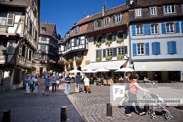 Place de l'Ancienne Douane  Altstadt von Colmar  Elsass  Frankreich  Europa