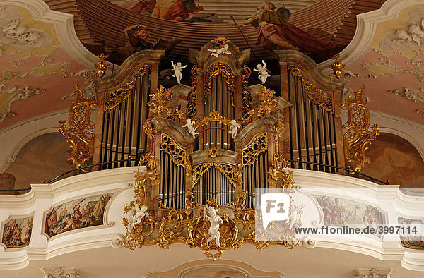 Orgel In Der St Elisabeth Kirche Nurnberg Mittelfranken Bayern Deutschland Europa