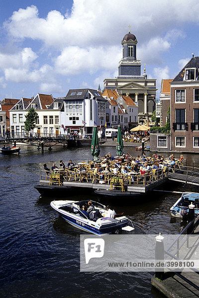 Bar Cafe Terrace on the water  Stille Mare in the historic city centre in front of the Hartebrugkerk Church  Leiden  Province of South Holland  Zuid-Holland  Netherlands  Benelux  Europe
