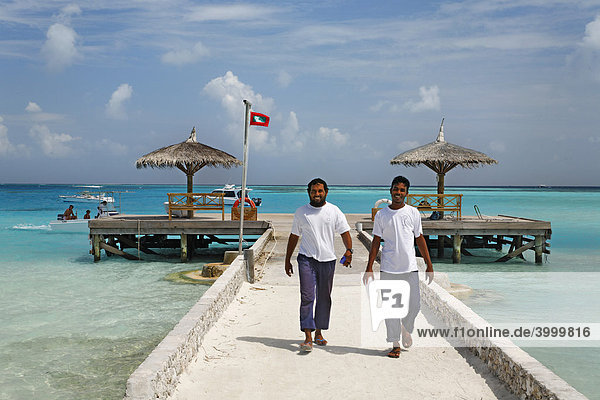 Maldivians at a jetty Maldive island  South Male Atoll  Maldives  Achipelago  Asia  Indian Ocean