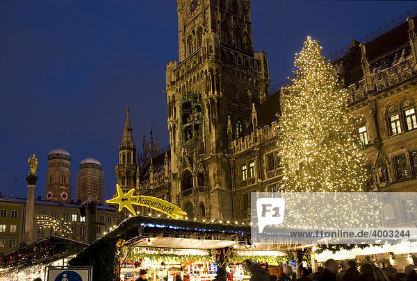 Christmas market  Marienplatz Square  Munich  Germany  Europe