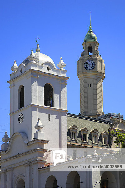 Altes Rathaus  Cabildo Museum  und Uhrturm  an der Plaza de Mayo  Buenos Aires  Argentinien  Südamerika