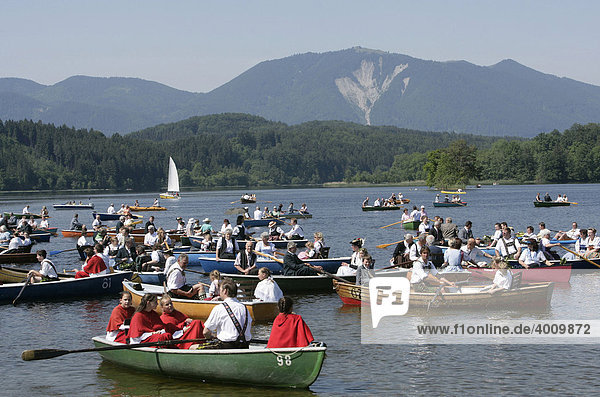 Corpus Christi lake procession on the Staffelsee Lake in Seehausen  Bavaria  Germany  Europe