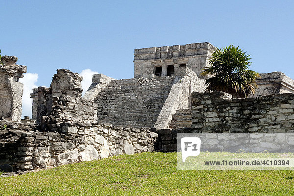 El Castillio  Maya Tempel in Tulum  Quintana Roo  Mexiko  Zentralamerika