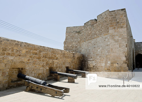 Kanonen im Türkischen Fort von Larnaka  auch Larnaca  Südzypern  Zypern  Europa