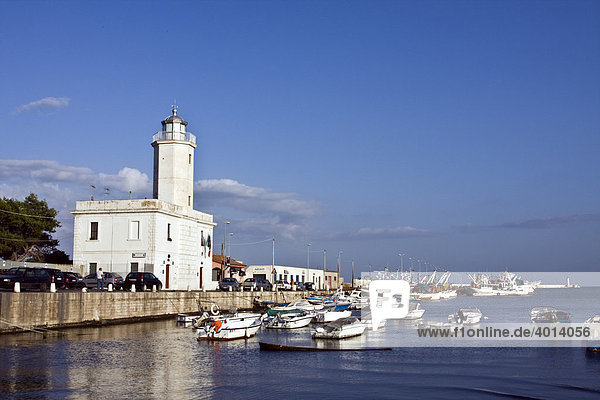 Leuchtturm von Manfredonia  Gargano  Foggia  Apulien  Süditalien  Europa