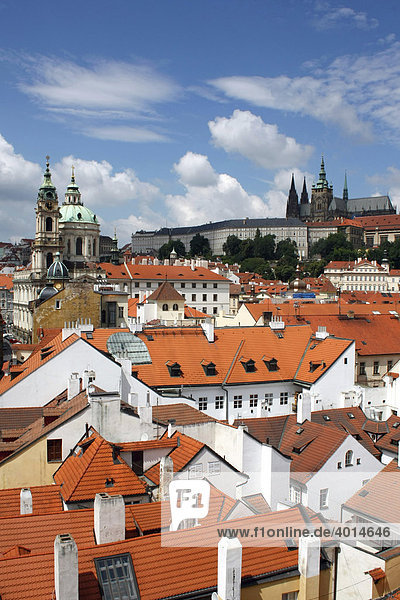 Ausblick vom Kleinseitner Brückenturm  Prag  Böhmen  Tschechische Republik  Osteuropa
