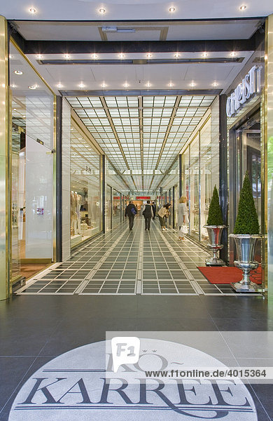 Einkaufspassage Kö-Karree  Königsallee  Kö  Shopping  Geschäfte  Luxus  Düsseldorf  Nordrhein-Westfalen  Deutschland  Europa