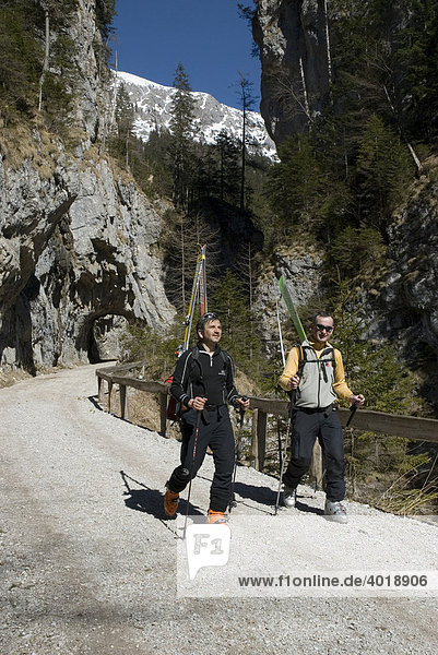 Ski tour in the Ebnerklamm Gorge  Gesaeuse National Park  Styria  Upper Austria  Europe