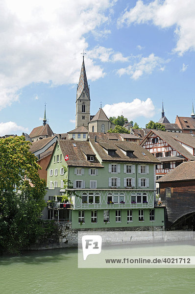 Altstadt  Kirche  Fluss Limmat  Holzbrücke  Baden  Aargau  Schweiz  Europa