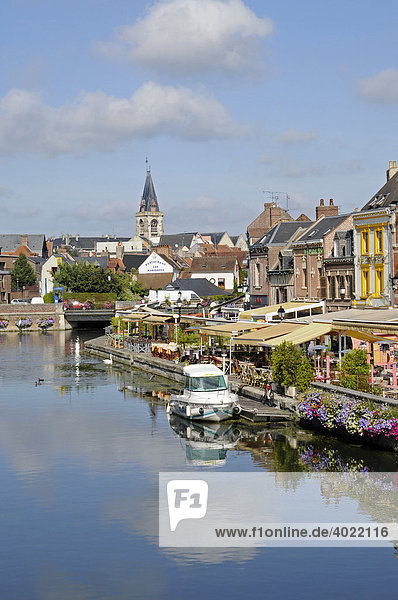 Kanal  Straßencafe  Restaurant  Boot  Stadtviertel Saint Leu  Amiens  Picardie  Frankreich  Europa