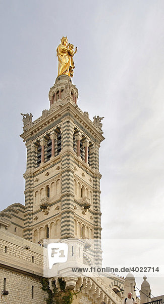 Kirche  Turm  Figur  Notre Dame de la Garde  Marseille  Bouches-du-RhÙne  Provence-Alpes-CÙte d'Azur  Frankreich  Europa