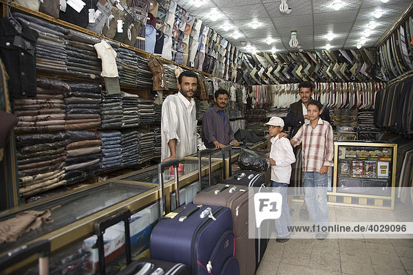 Clothes shop  souk  market  historic centre of San‘a’  Yemen  Middle East
