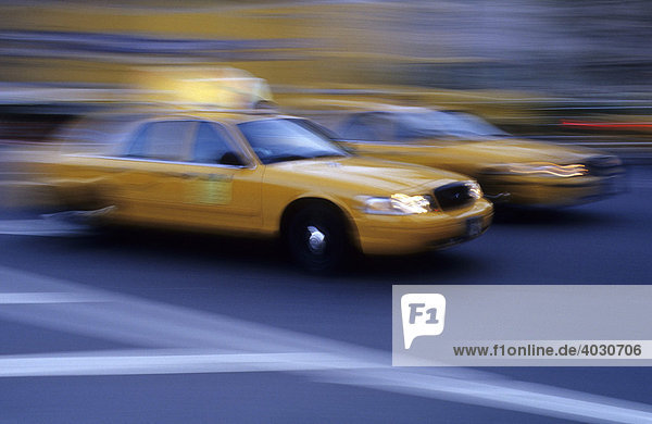 Taxis  Manhattan  New York City  USA