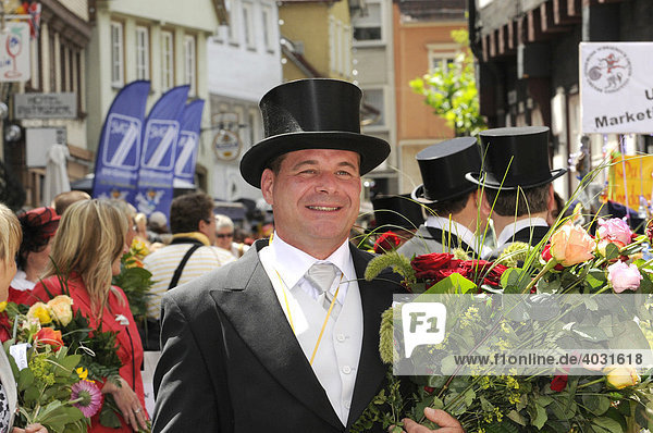 Mann mit Zylinder  Gmünder Stadtfest  Schwäbisch Gmünd  Baden-Württemberg  Deutschland  Europa