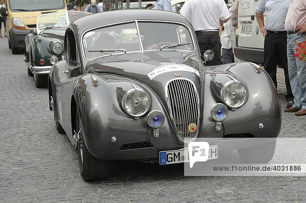 Jaguar Oldtimer  Oldtimer Rallye 2000 Km durch Deutschland  Schwäbisch Gmünd  Baden-Württemberg  Deutschland  Europa