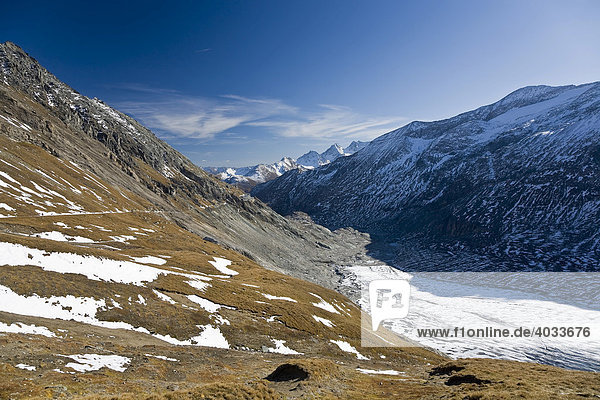 Gebirgslandschaft mit der Pasterze  Gletscherzunge  an der Großglockner Hochalpenstraße  Nationalpark Hohe Tauern  Kärnten  Österreich  Europa