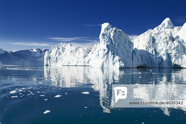 Icebergs in Disko Bay  UNESCO World Heritage Site  Ilulissat  Jakobshavn  Greenland  Denmark