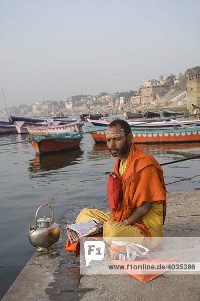 Indian Holy man  Sadhu  Varanasi  Benares  Uttar Pradesh  India  South Asia