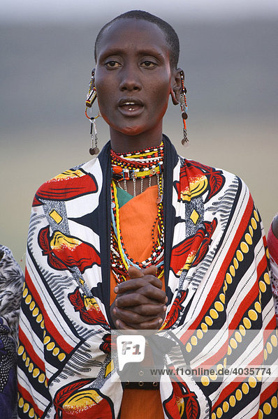 Masai Nomadenfrau  Masai Mara  Kenia  Ostafrika  Afrika