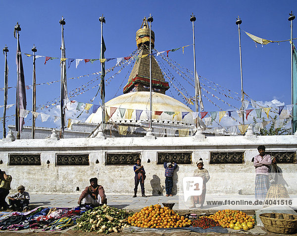 Market in front of the Boudhanath stupa  Kathmandu  Nepal  South Asia