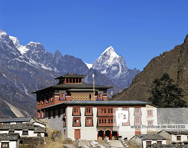Tengboche Monastery  at back Mount Ama Dablam  6856 metres  Khumbu  Himalayas  Nepal  South Asia
