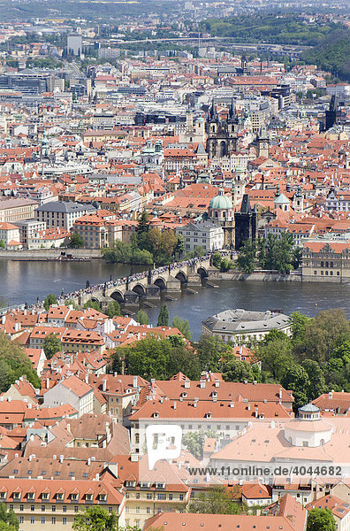 Stadtansicht  Prag  Karlsbrücke  Tschechien  Europa