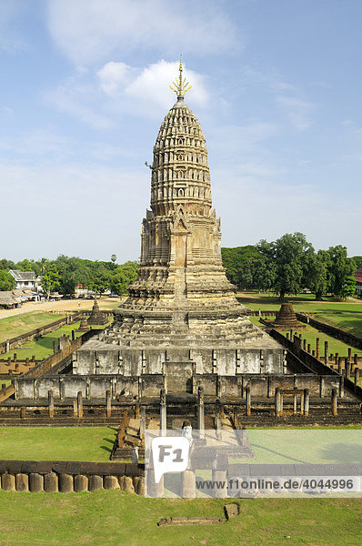 Tempel Wat Phra Si Rattana Maha That Chaliang in einem Teil der Tempelanlage des Unesco Weltkulturerbe Sukhotai  Si Satchalanai  Thailand  Asien