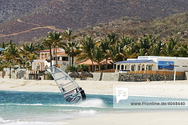 Windsurfer in Los Barilles  Baja California Sur  Baja California  Mexiko  Mittelamerika