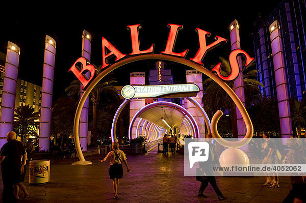 Hotel Ballys  Eingangstunnel  Strip  Las Vegas  USA