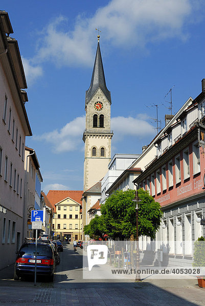 Kirchturm der evangelischen Stadtkirche St. Peter und Paul  Tuttlingen  Baden-Württemberg  Deutschland  Europa