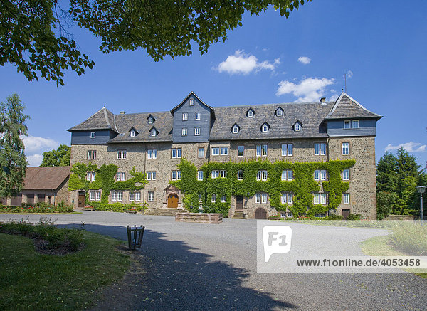 Burganlage der Freiherren Riedesel zu Eidsenbach  Lauterbach  Hessen  Deutschland  Europa